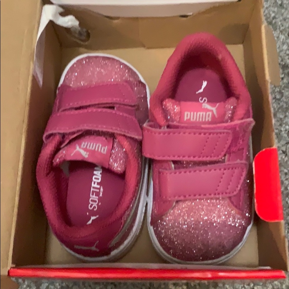 Toddler puma tennis shoes